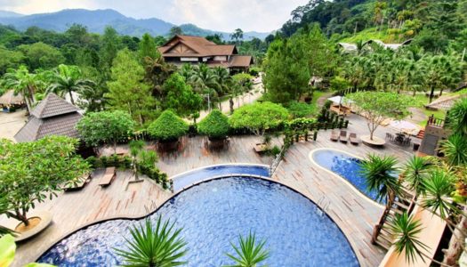 1 hour from Kuala Lumpur: Stay on a durian farm in a Bali-style villa with waterslides in the chilly highlands! – The Waterway Villa