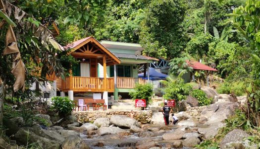 Rumah Sungai: Hidden affordable riverside hotel in Perak perfect for families