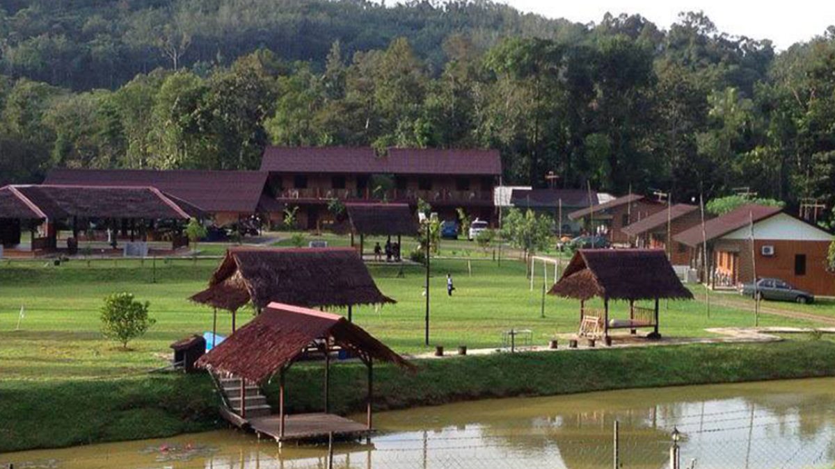 Family Friendly Riverside Nature Villas In Selangor With Private Pool Jacuzzi And More Huda S Haven Retreat